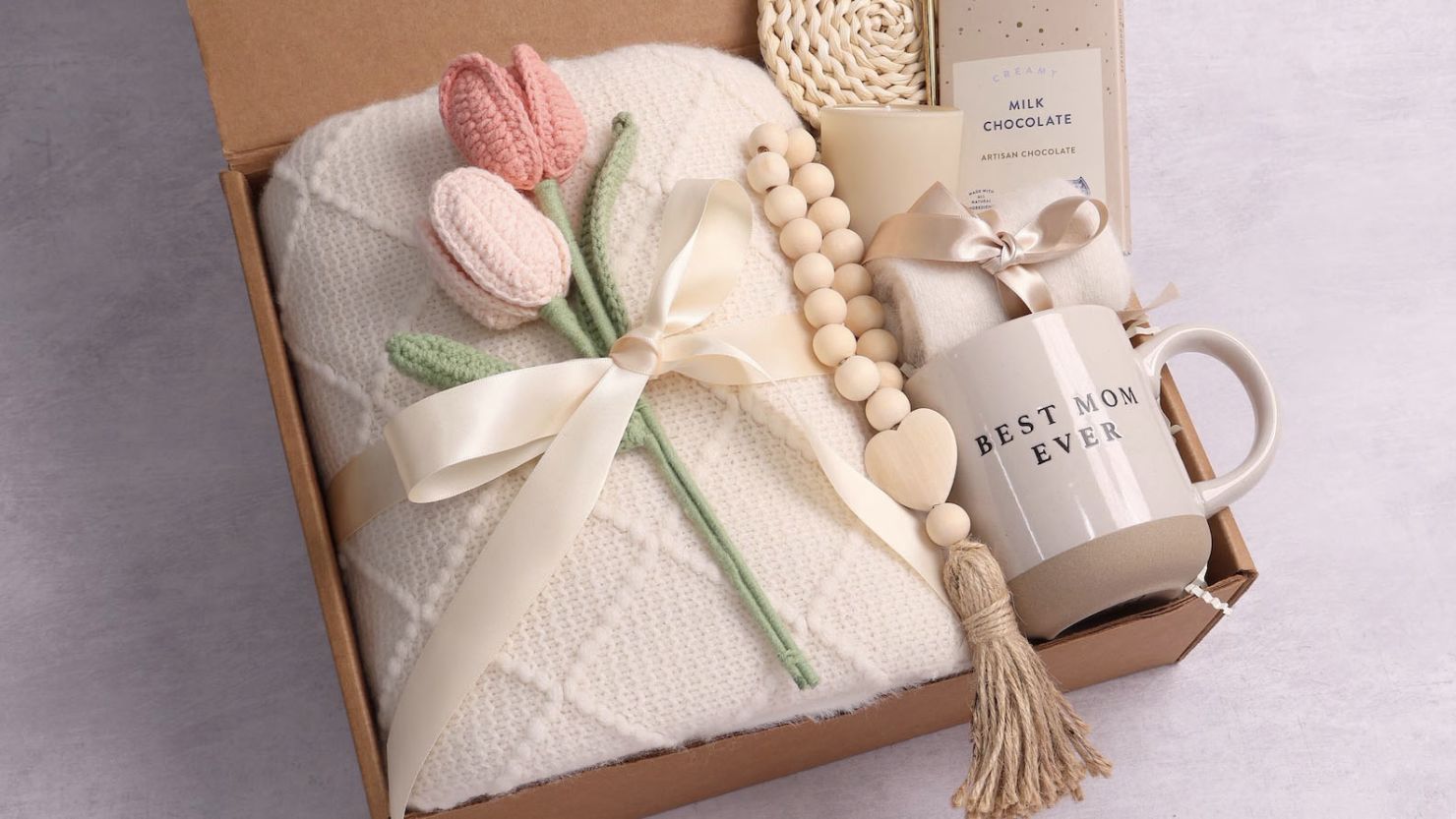 Read more about the article Elegant Mother’s Day Hampers Delivered Australia-Wide