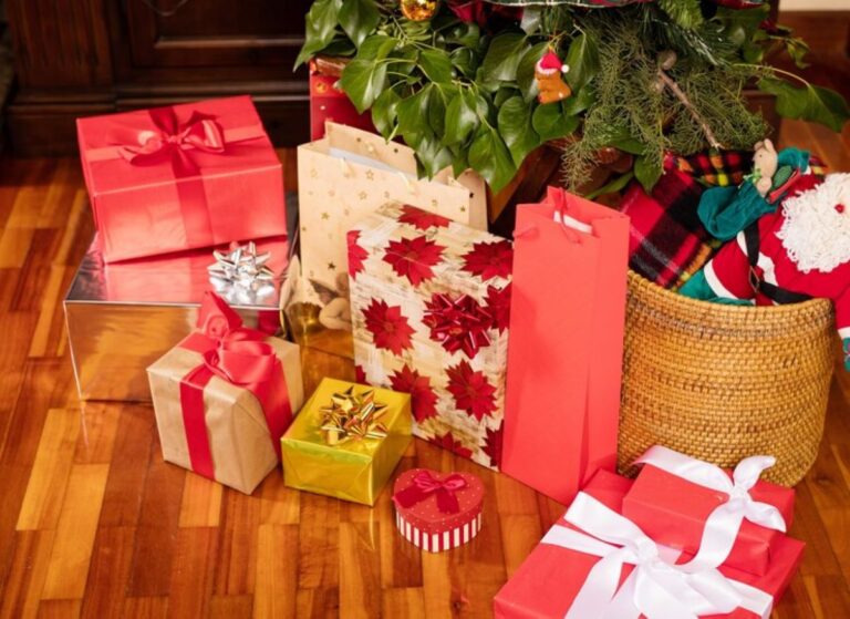 Read more about the article Christmas Hampers for Kids: Fun and Festive Surprises