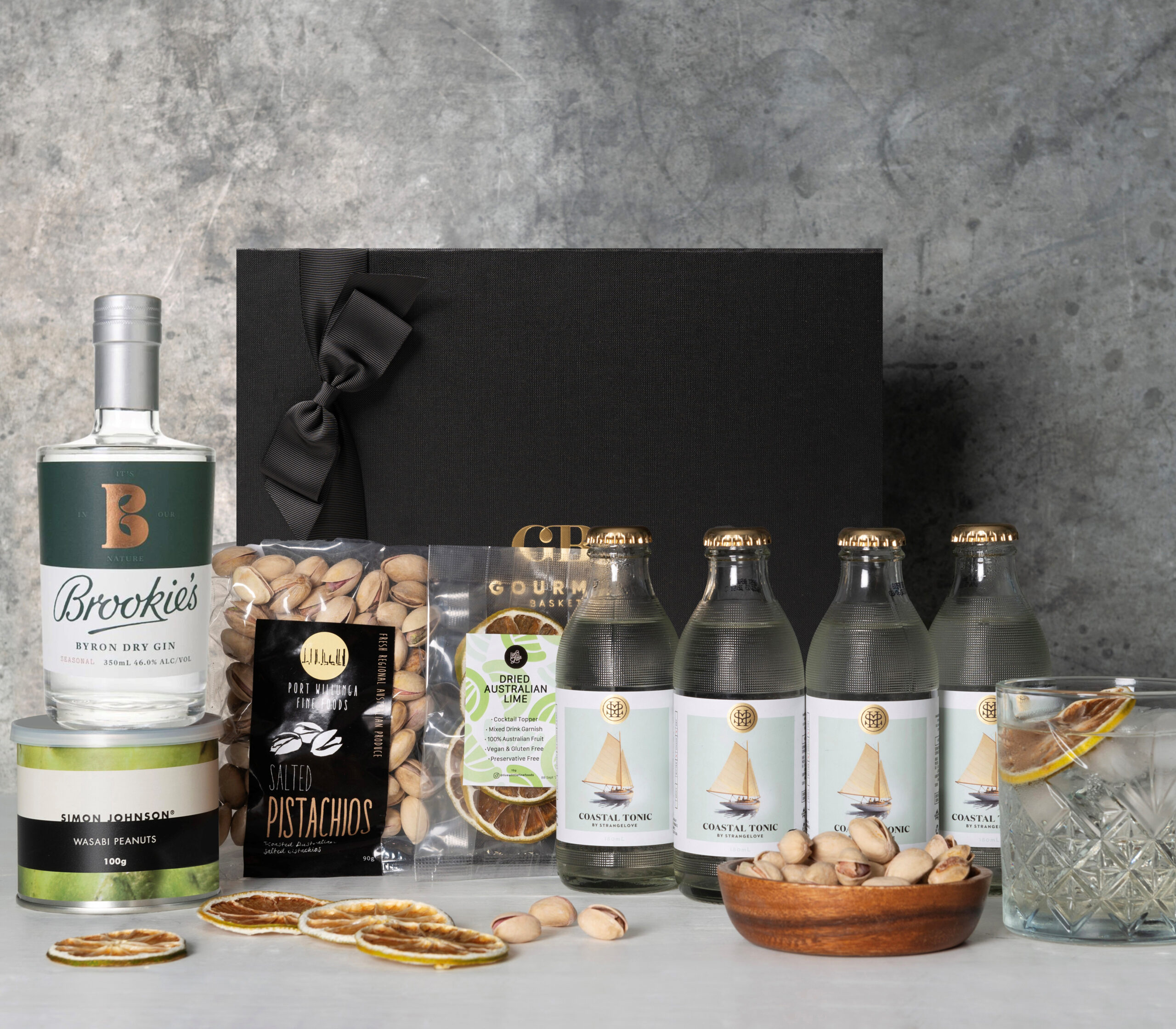 You are currently viewing Gin Hampers Australia: What to Include for the Perfect Gift